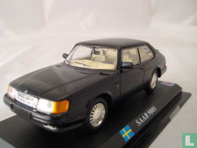 Saab 900S 