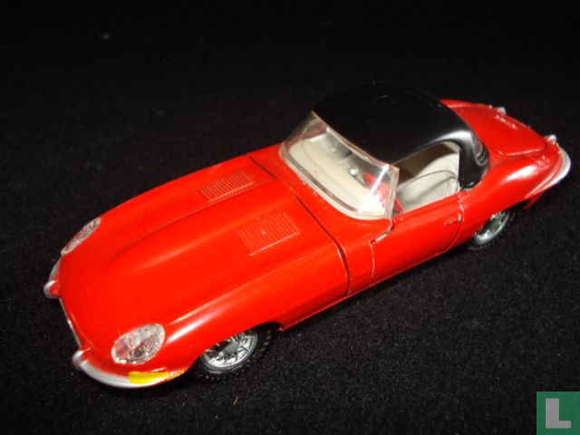 Jaguar E-type