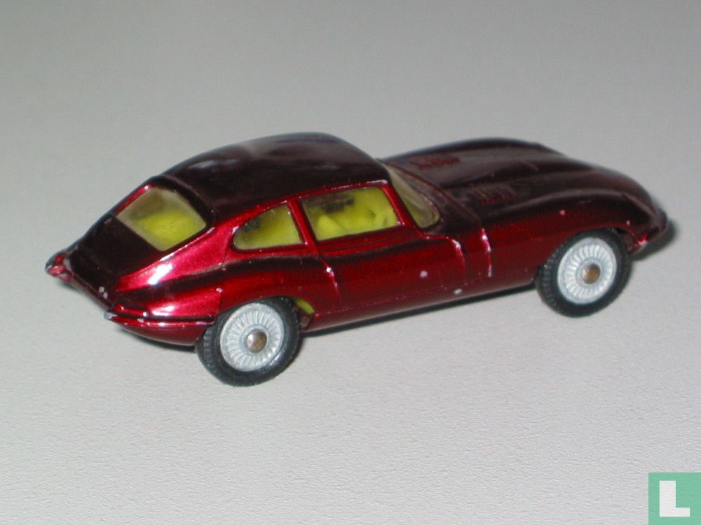 Jaguar E-type 2+2