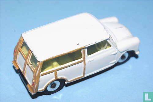 Morris Mini Traveller