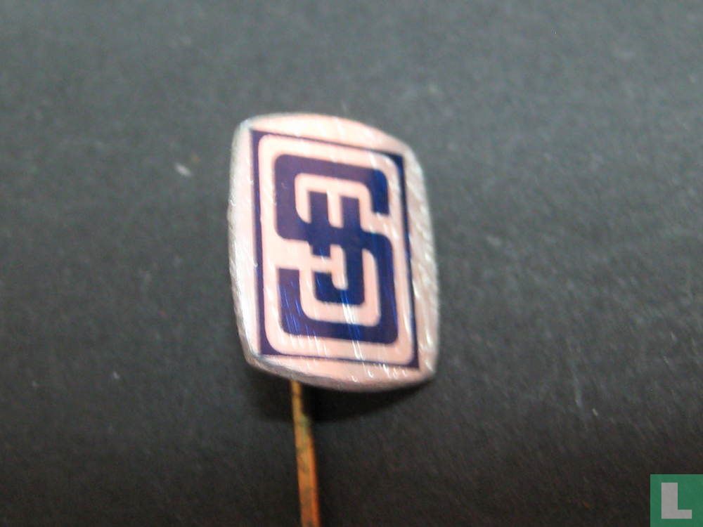 S IJ