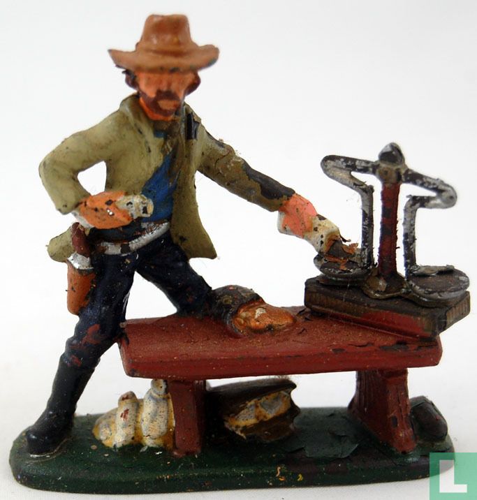 Gold miner Scale