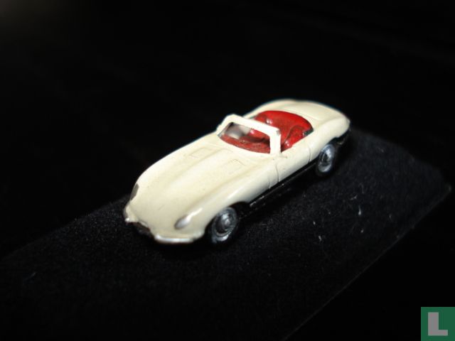 Jaguar E-type
