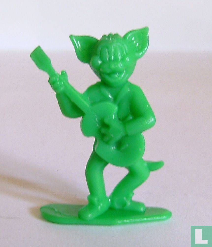 Tom à la guitare