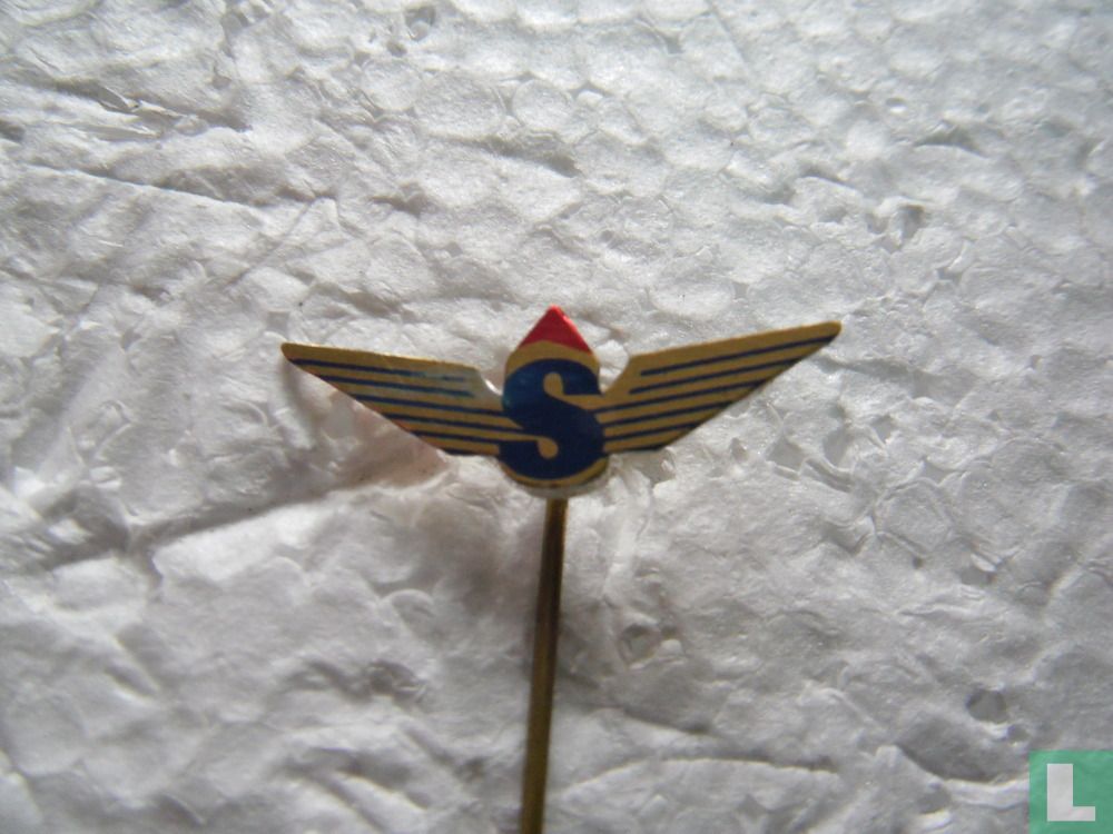 S (auf Flügel)