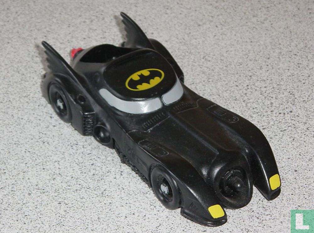 Batmobile DC Comics Keaton