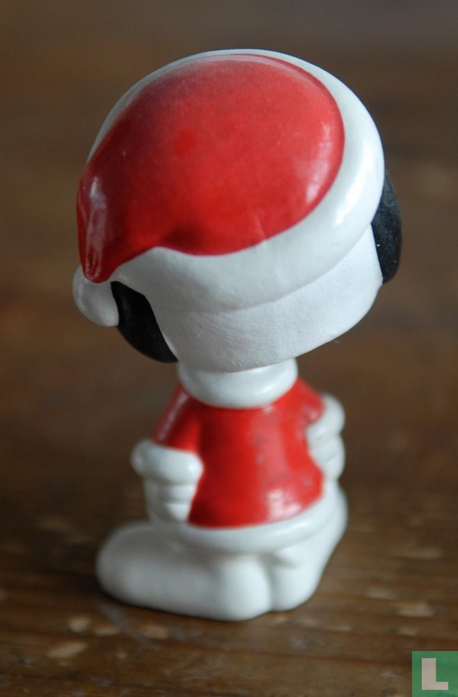 bobblehead Snoopy Santa