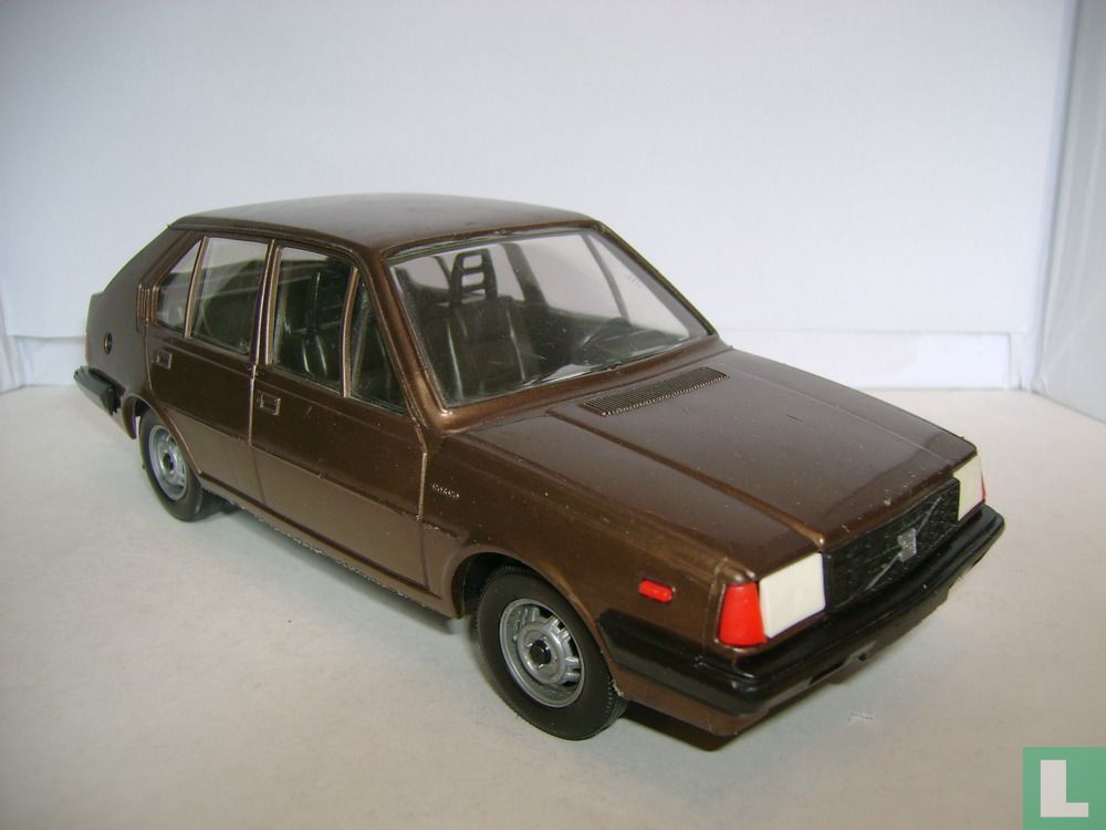 Volvo 345 GLS 