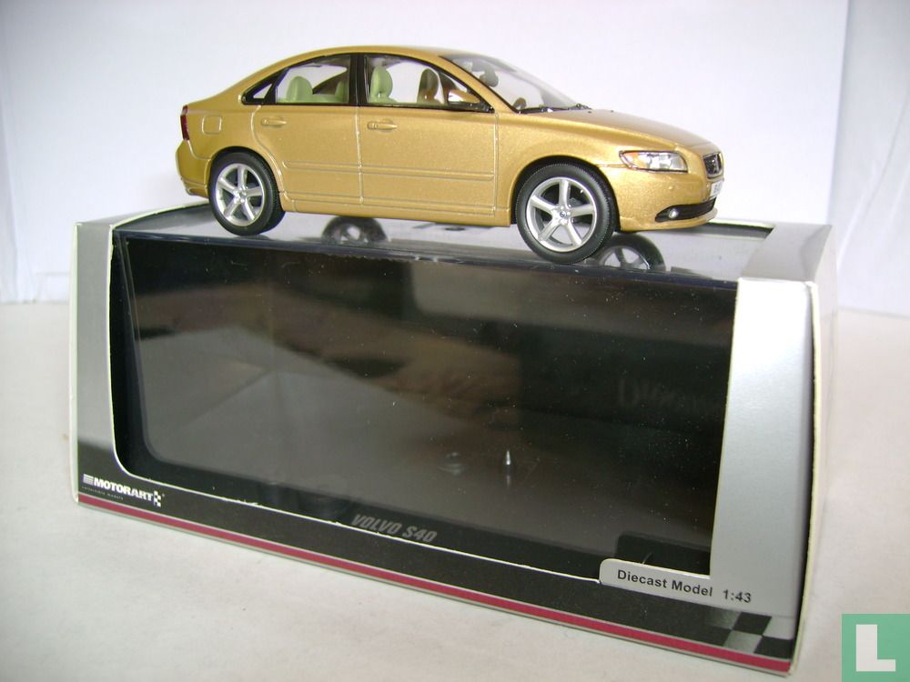 Volvo S40 T5