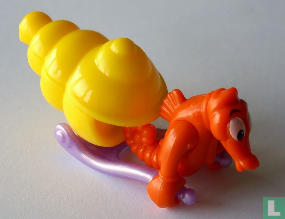Seahorse with shell