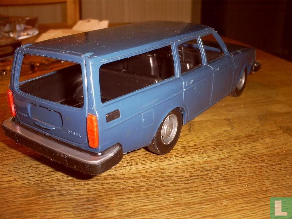 Volvo 245 DL