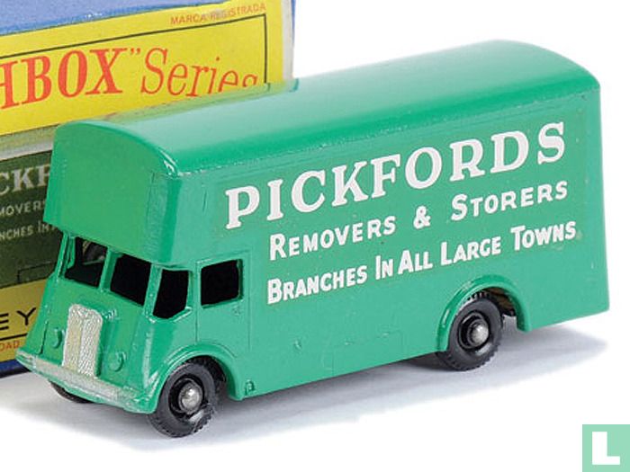 Guy Pickfords Removal Van