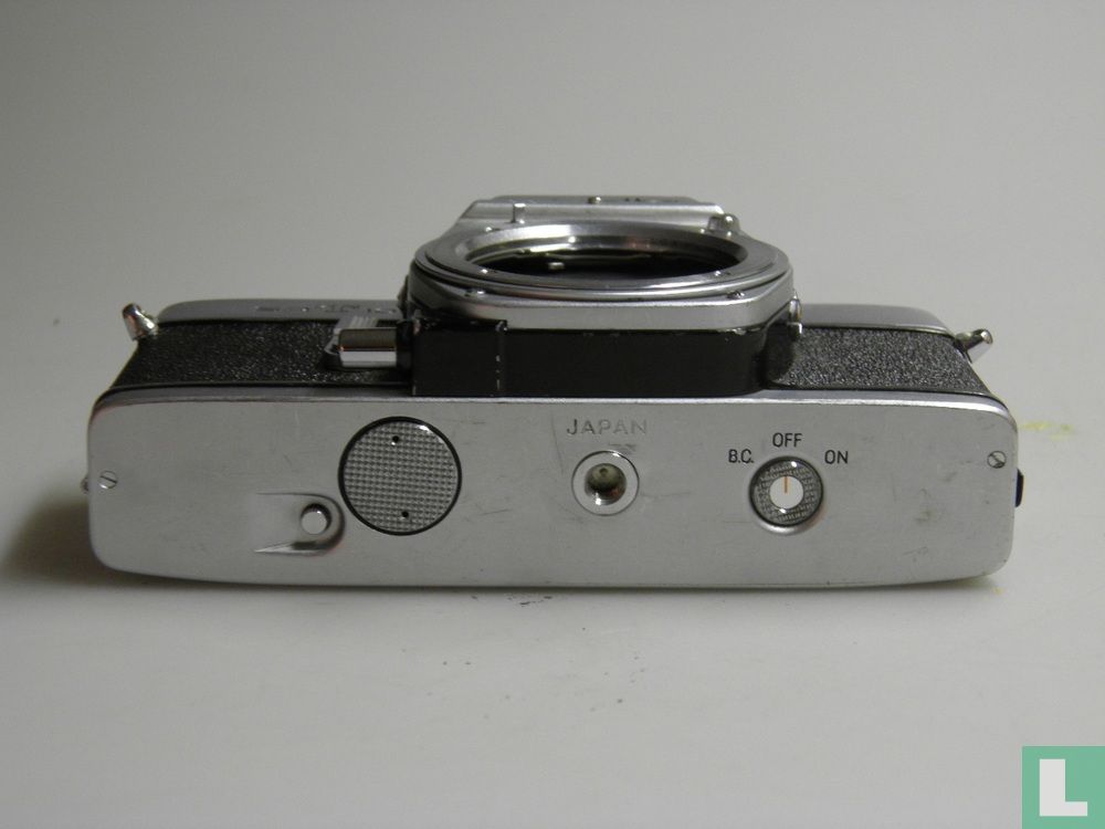 Minolta SRT 101