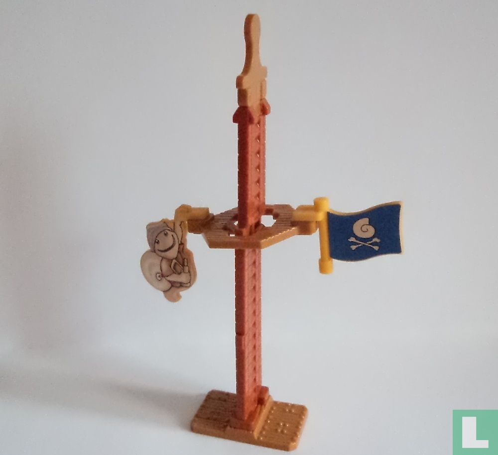 Mast with snail
