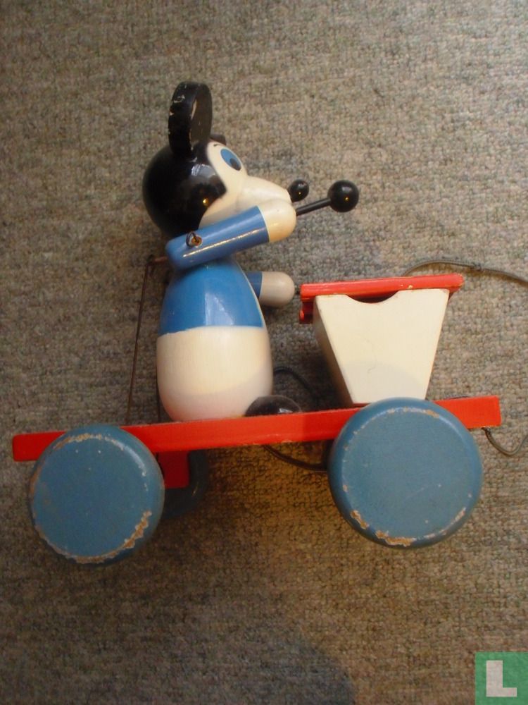 Mickey Mouse trekkar