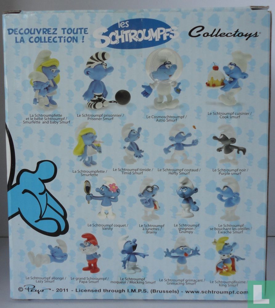 Cook smurf with cake