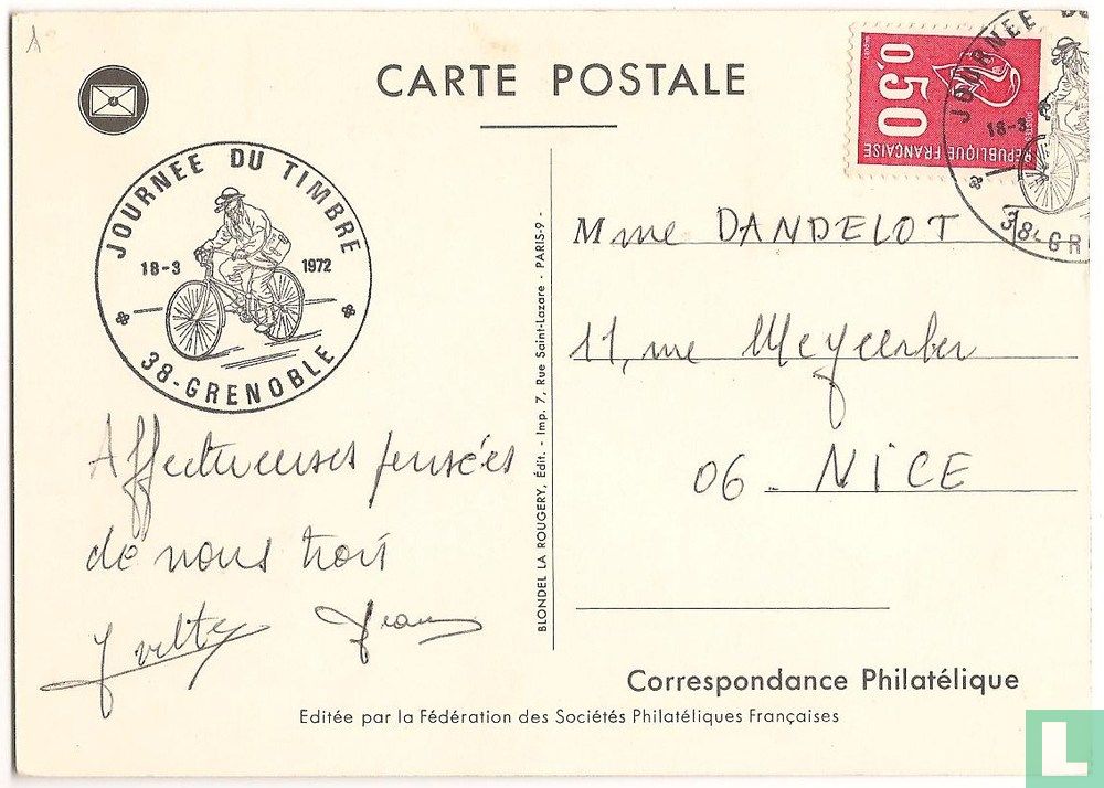 Postbode op de fiets
