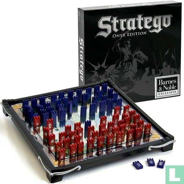 Stratego Onyx Edition