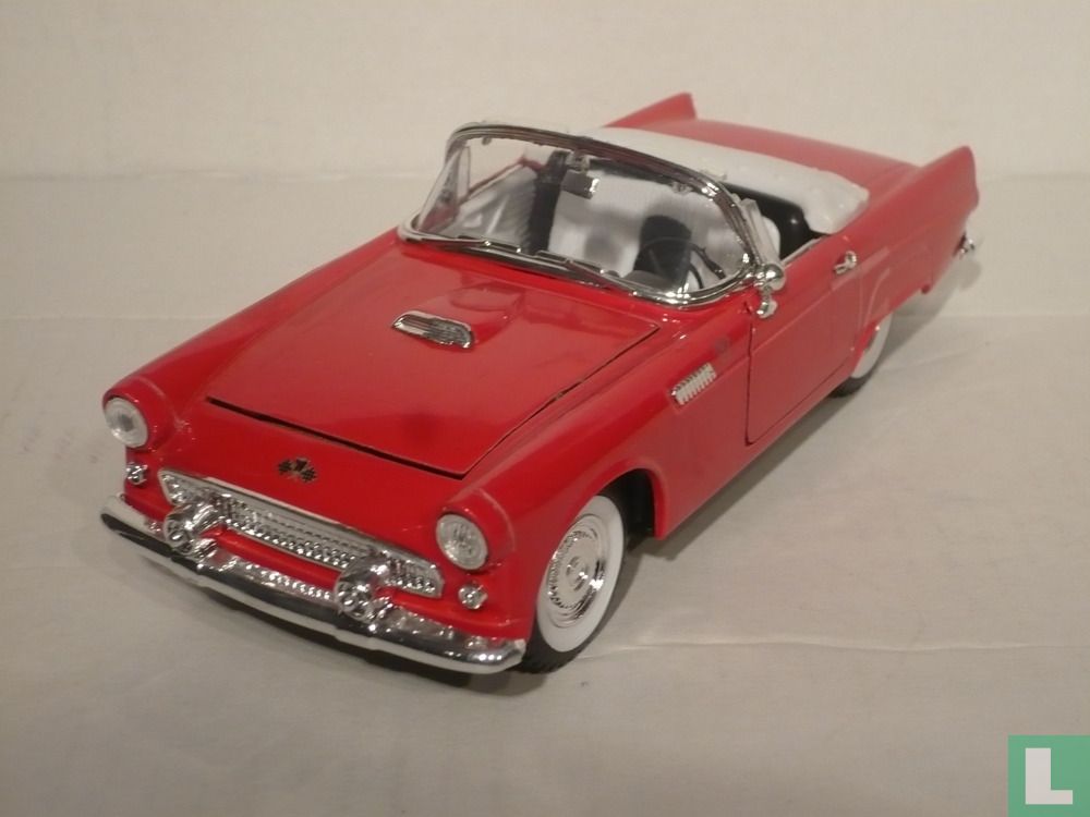 Ford Thunderbird