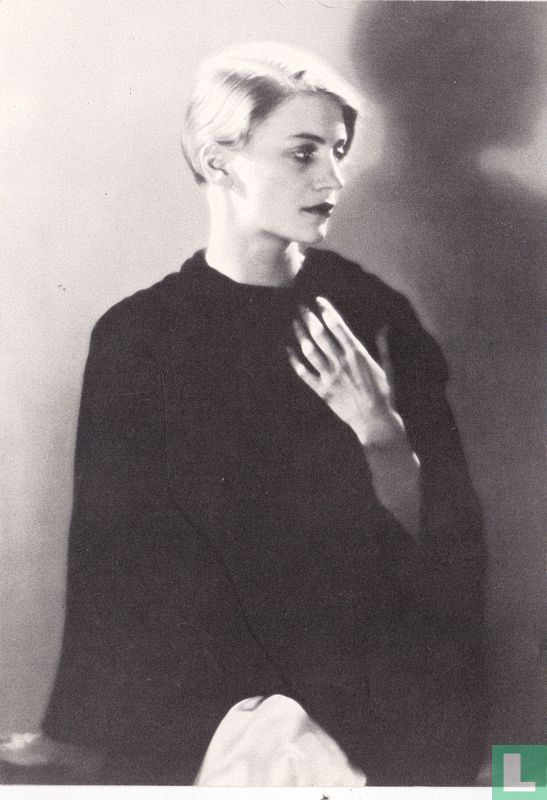 Lee Miller, 1930