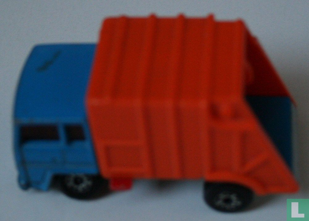 Refuse Truck