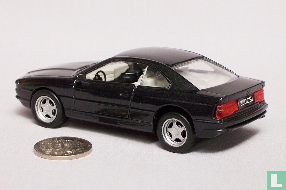 BMW 850 CSi