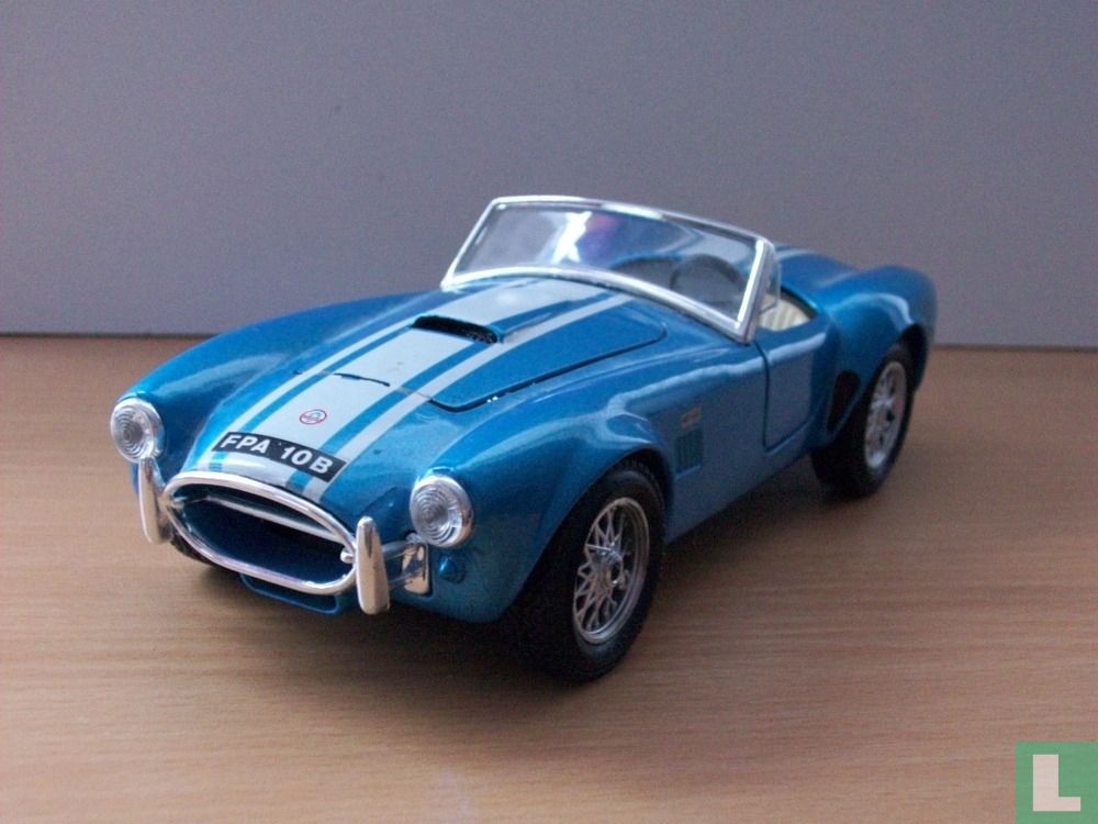 AC Cobra 427