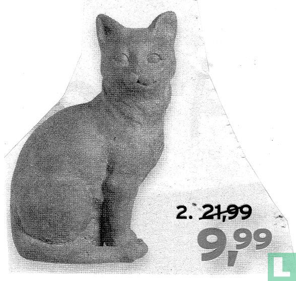 Cat statue