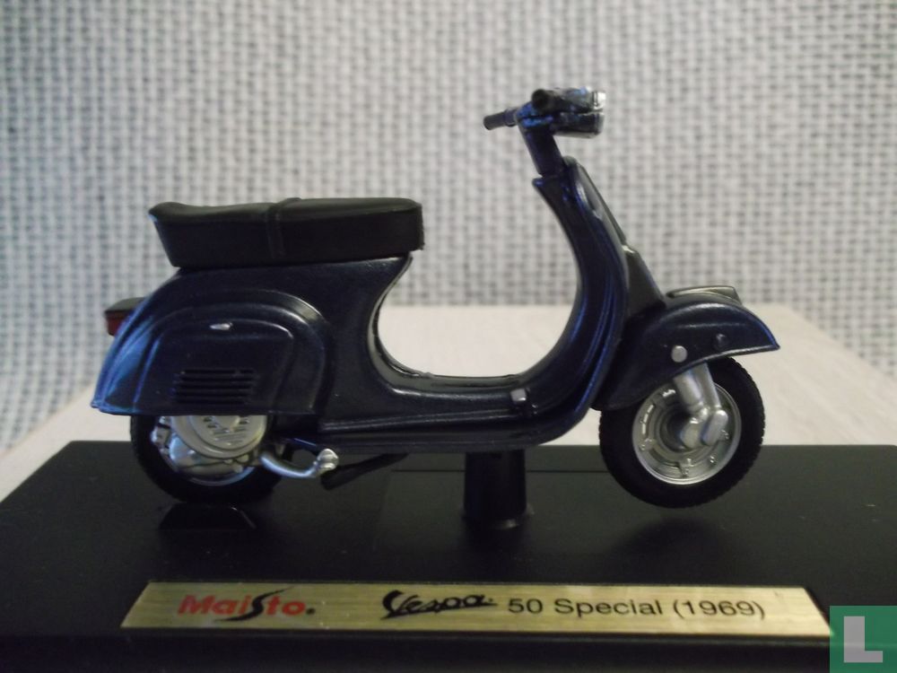 Vespa 50 Special