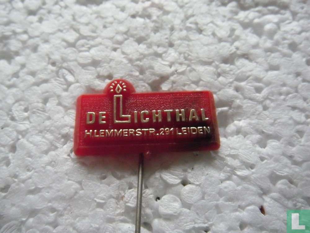 De Lichthal (goud op rood)