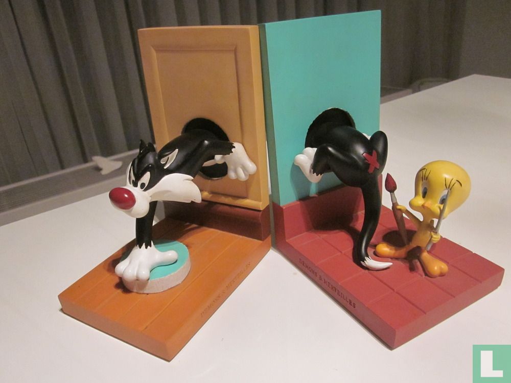 522-0092 STATUE TOM AND JERRY Demons et Merveilles - - Spooky Scary Boo