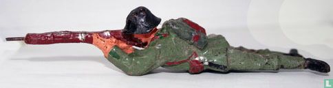 liegender Infanterist