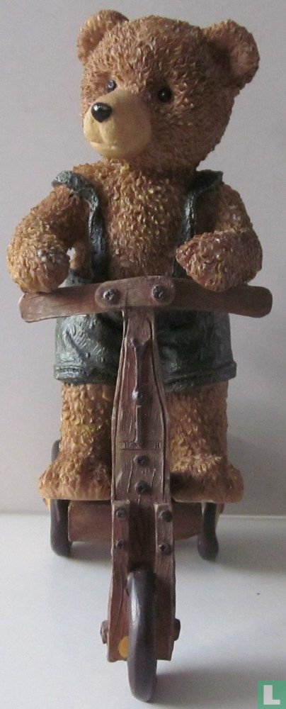 Bear sur Tricycle