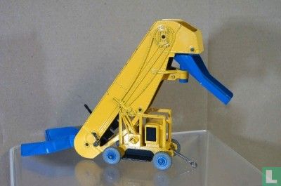 Elevator Loader 