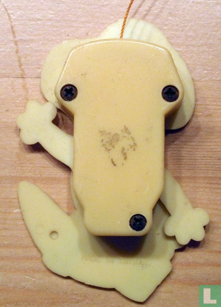 Snoopy sur planche à roulettes