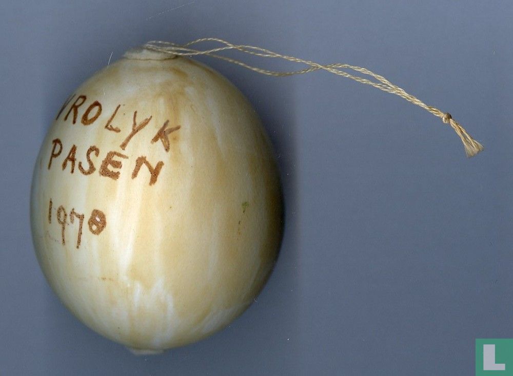 Hand-painted Easter egg
