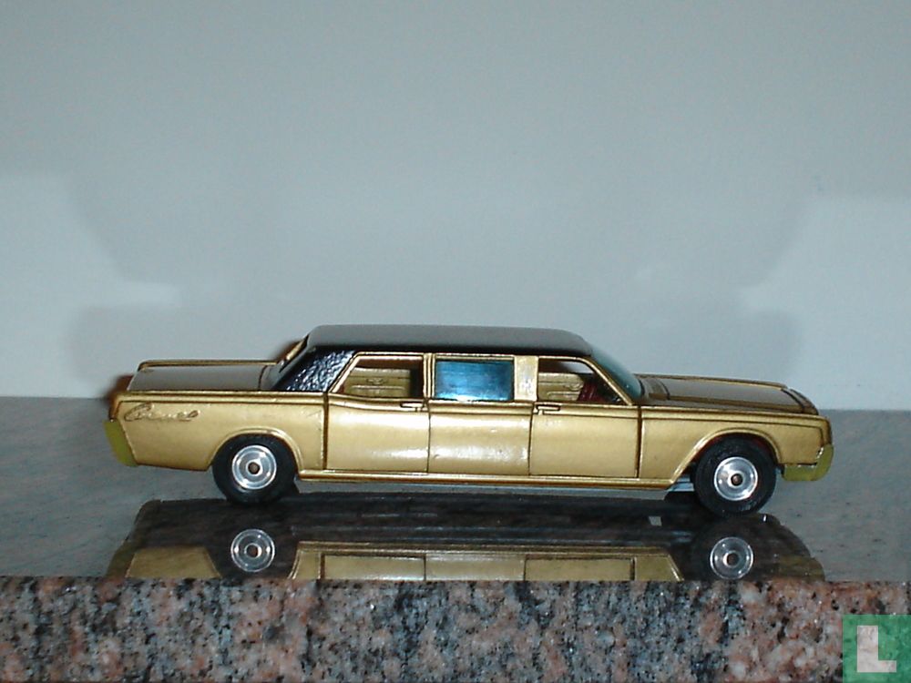 Lincoln Continental