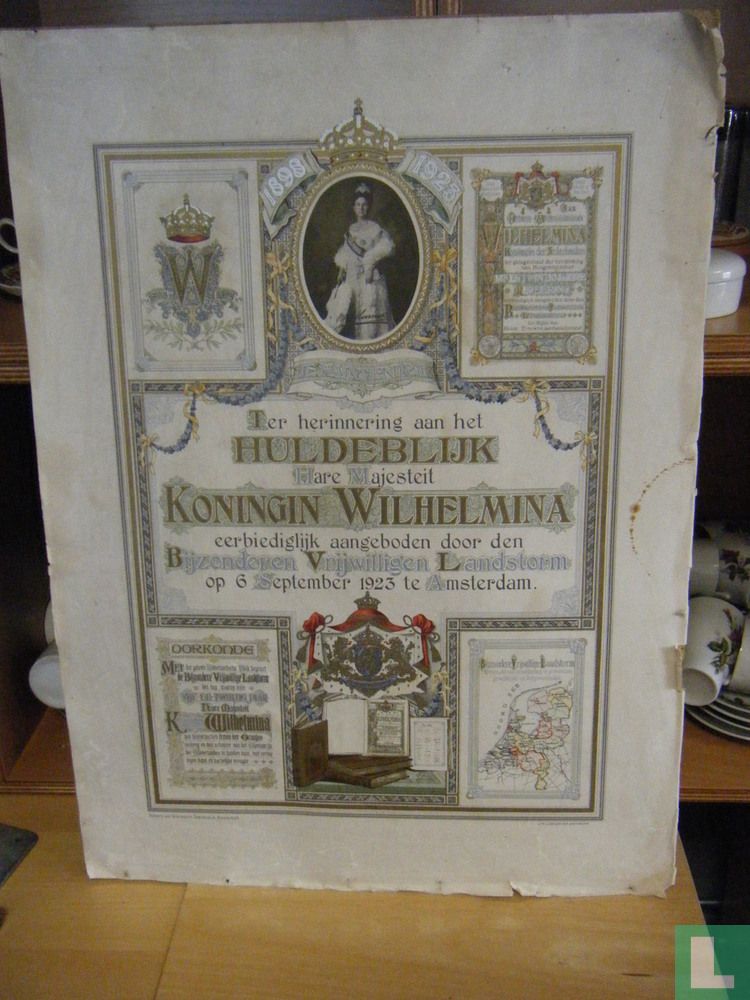 ter herinnering aan het huldeblijk Hare Majesteit Koningin Wilhelmina eerbiediglijk aangeboden door den Bijzonderen Vrijwilligen Landstorm