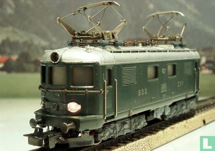 E-loc SBB serie Re 4/4