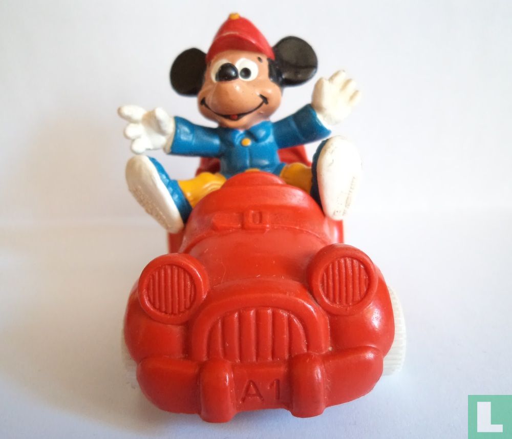Mickey in car
