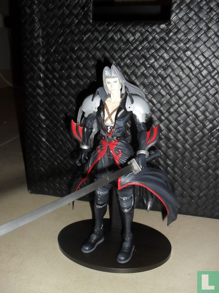 Play Arts Sephiroth