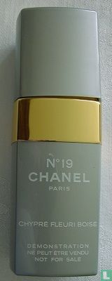 Chanel No.19 by Chanel 100ml EDT