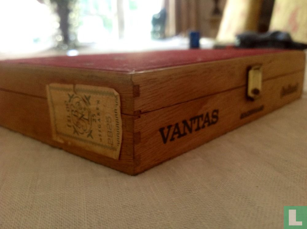 Cigar box Lustrum USC