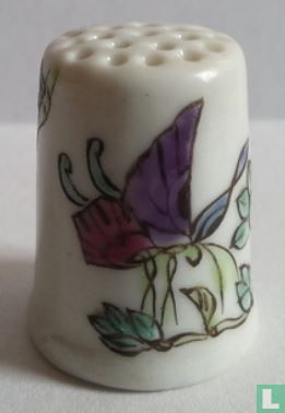 [Vlinder op bloem]