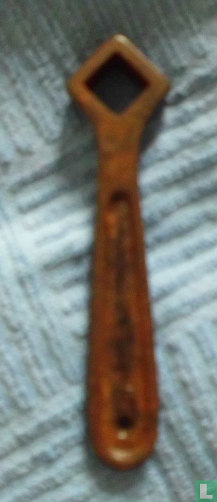 Old-fashioned key