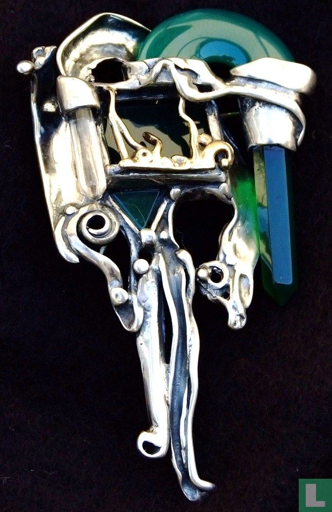 Broche