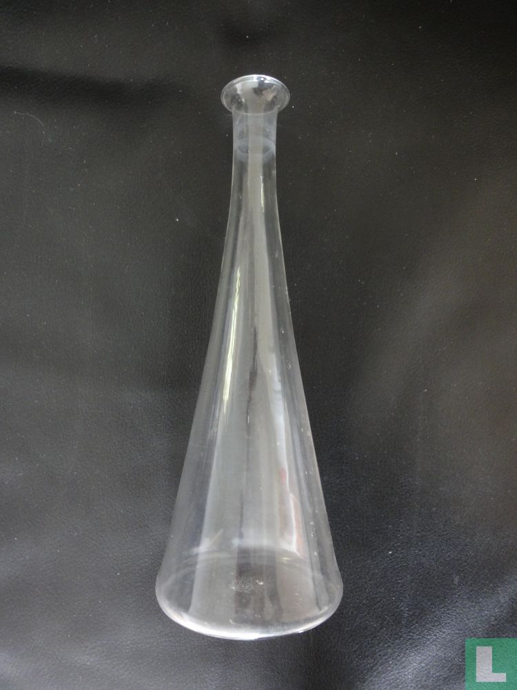 Vase à paroi mince
