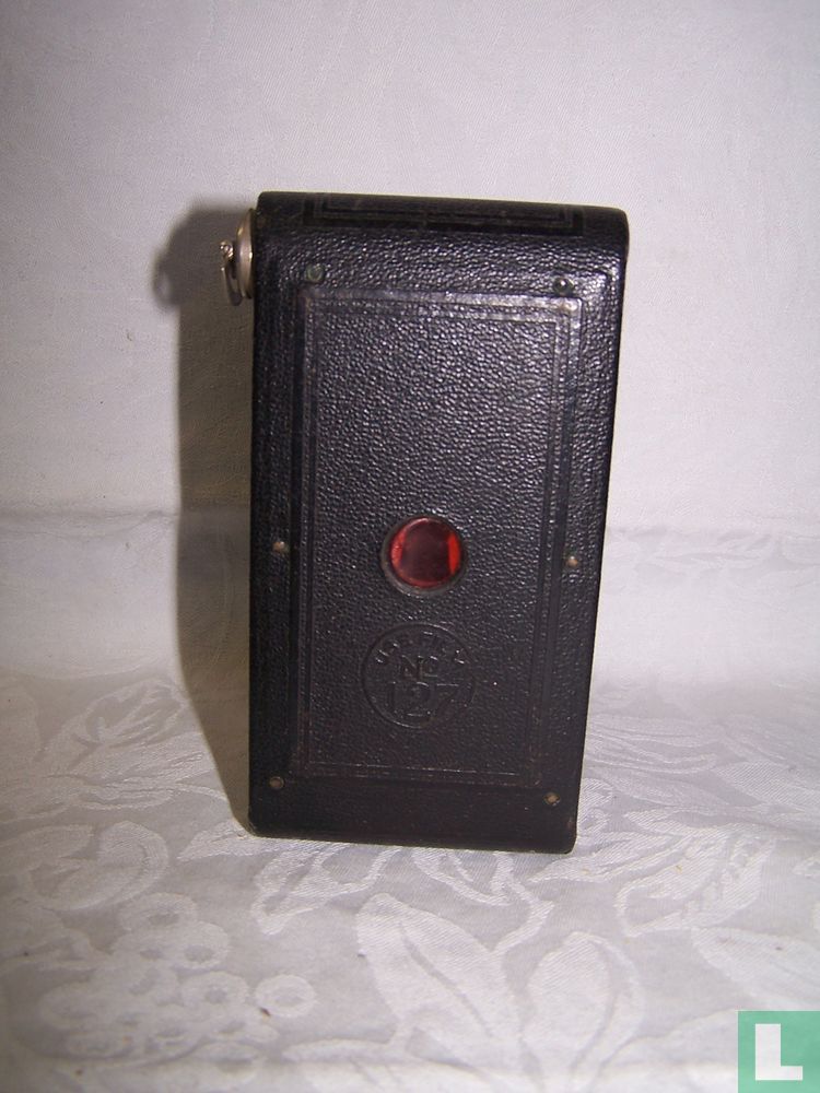 Hawk-eye vest pocket