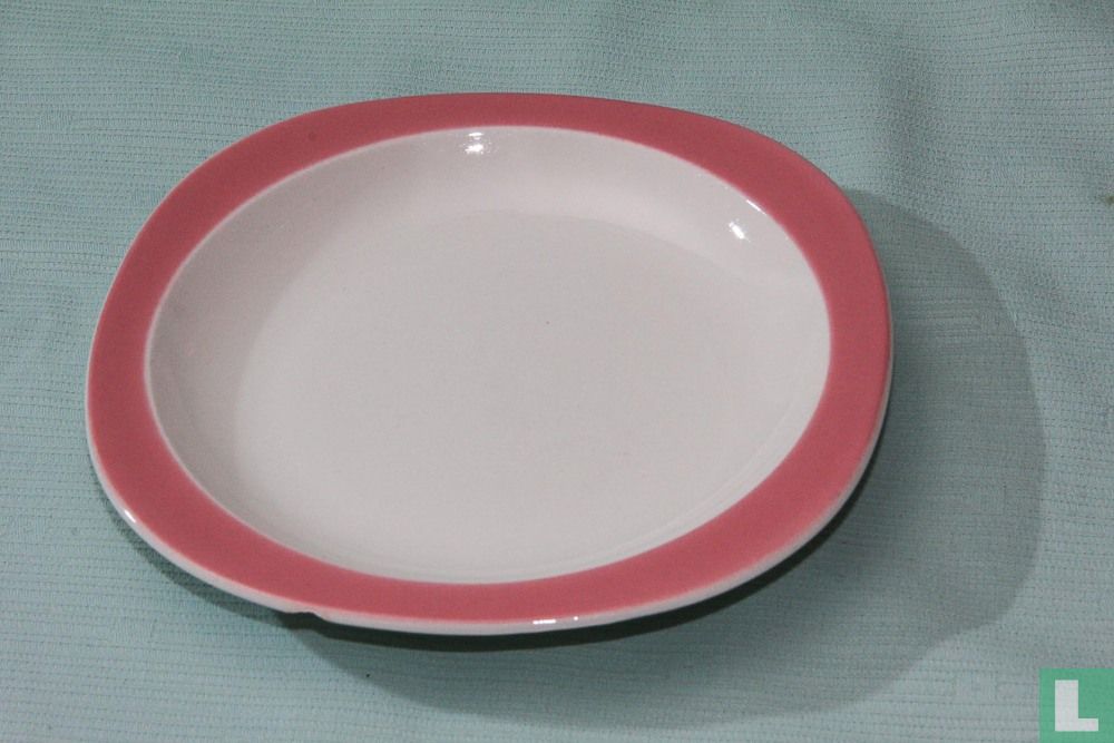 assiette à gâteau rose
