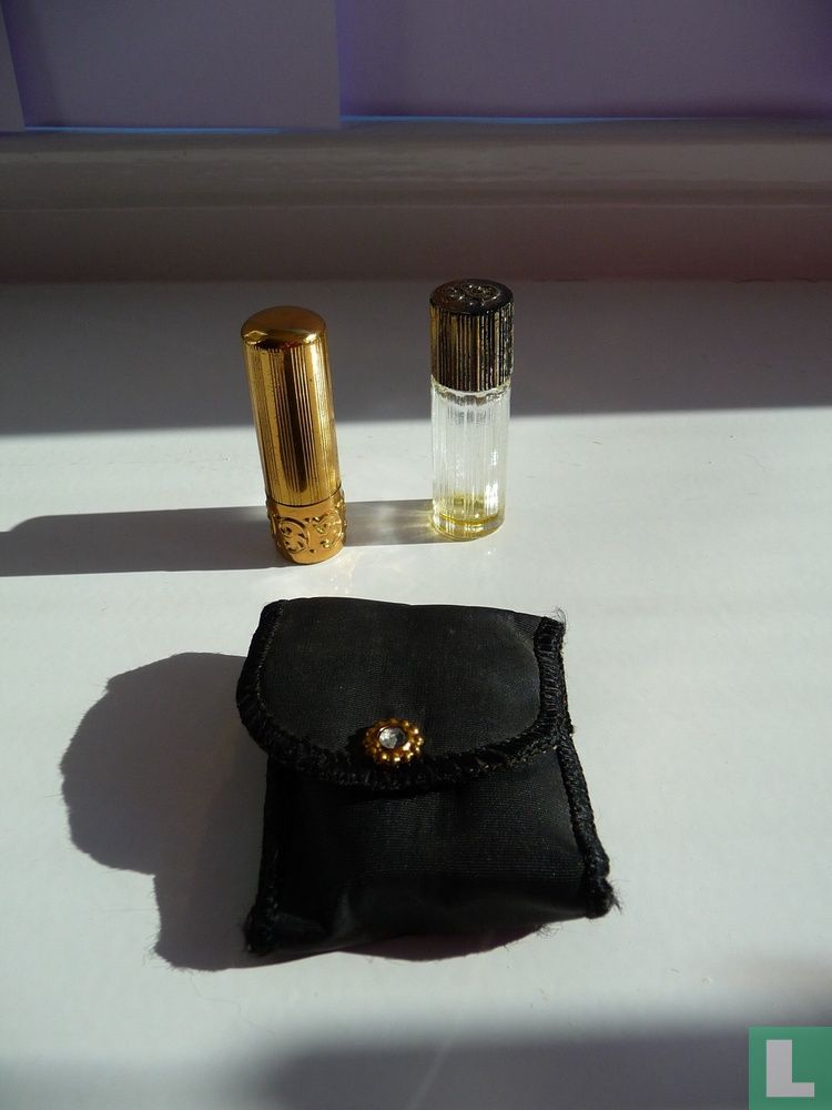 Avonette set